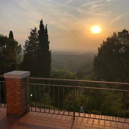 Appartamento Con Vista Sulle Colline Toscane Montespertoli Luaran gambar