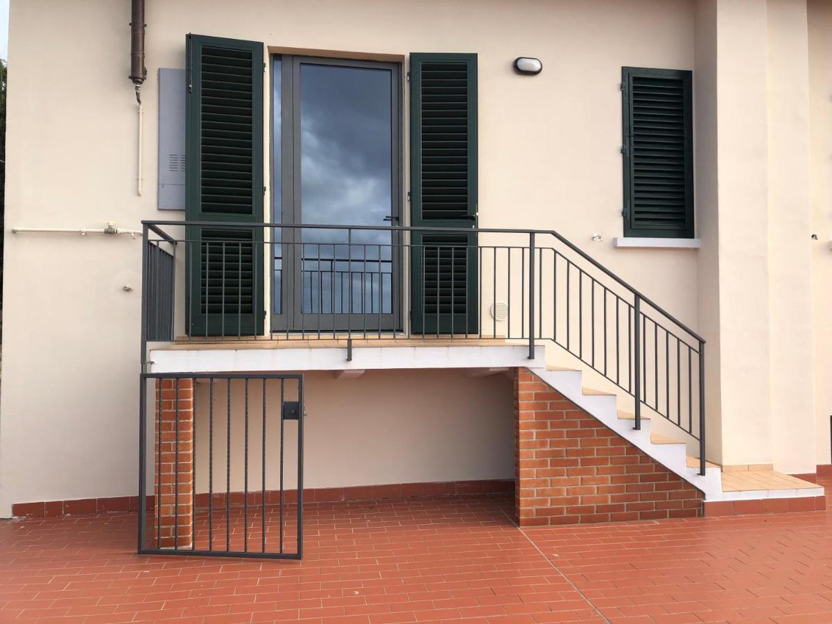Appartamento Con Vista Sulle Colline Toscane Montespertoli Luaran gambar