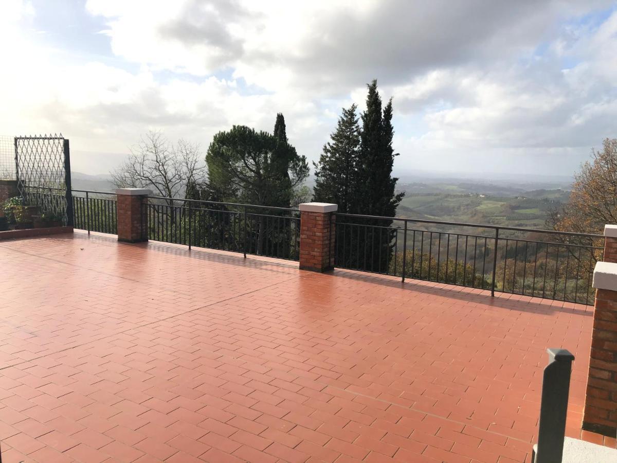 Appartamento Con Vista Sulle Colline Toscane Montespertoli Luaran gambar
